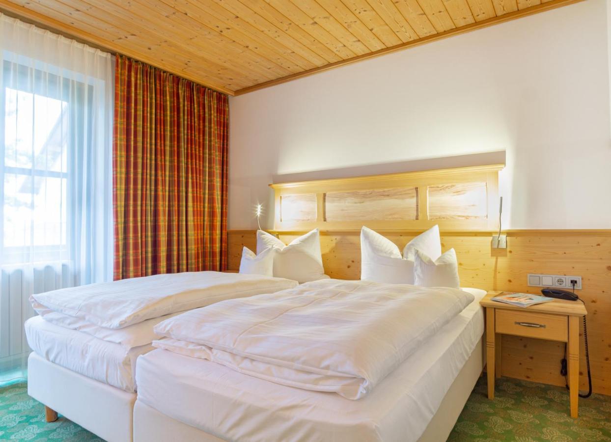 Glasl'S Landhotel Zorneding Exterior photo