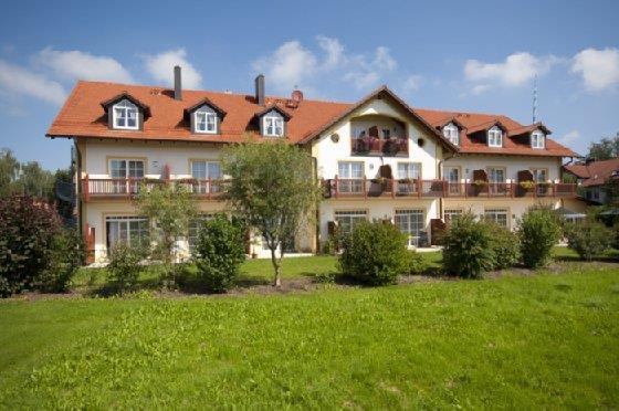 Glasl'S Landhotel Zorneding Exterior photo