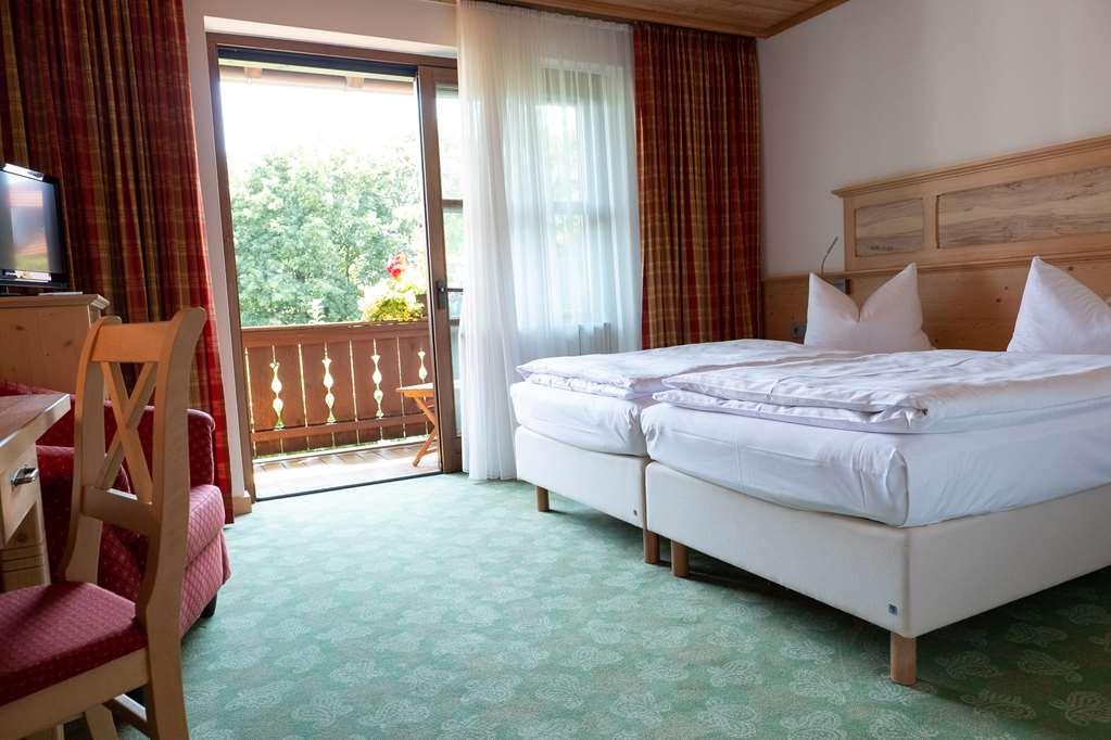 Glasl'S Landhotel Zorneding Room photo